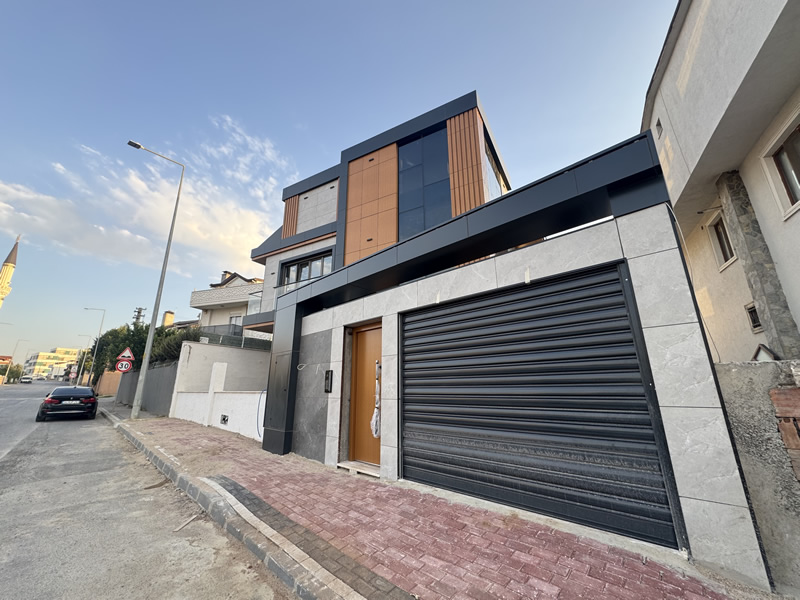 ÖZEL TASARIM 6+1 MÜSTAKİL FOURLEX VİLLA