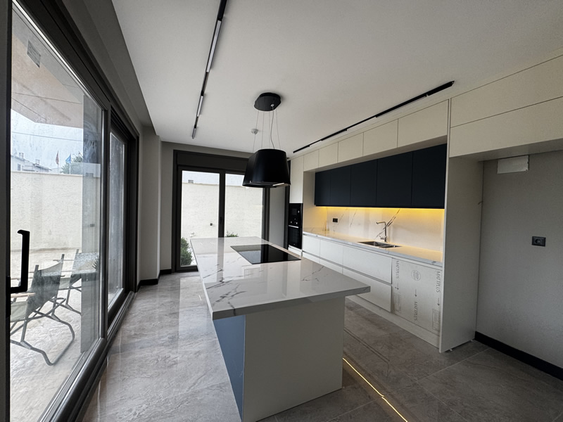 ÖZEL TASARIM 6+1 MÜSTAKİL FOURLEX VİLLA